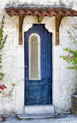Фото дома белого цвета в средиземноморском стиле