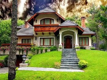 Фото красивого дома пестрого цвета с растениями