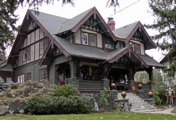 Дом в викторианском стиле
