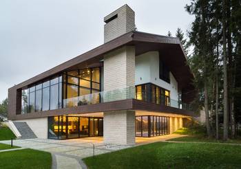 Дизайн фасада планкенного дома в современном стиле