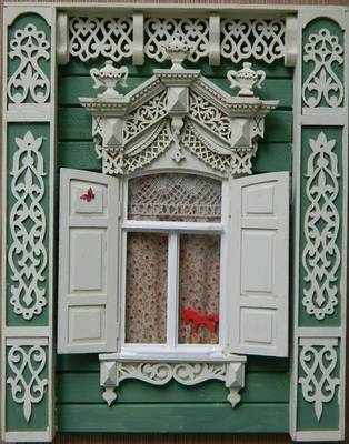 Пример красивого фасада со ставнями