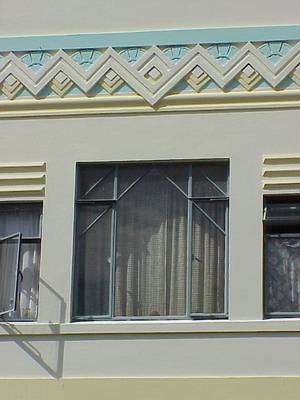 Облицовка фасада серого цвета в ардеко стиле