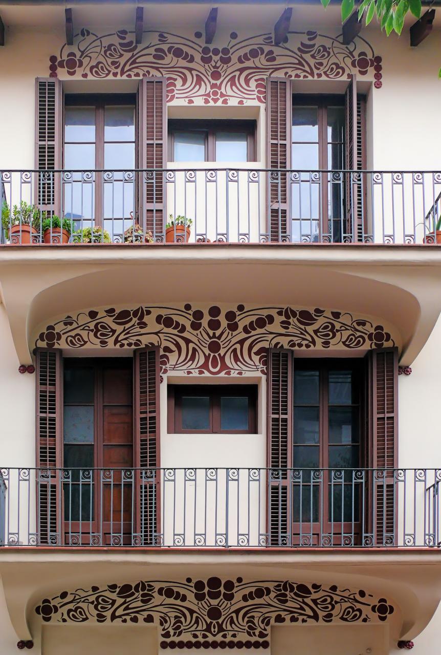 Узоры на фасаде в стиле арнуво