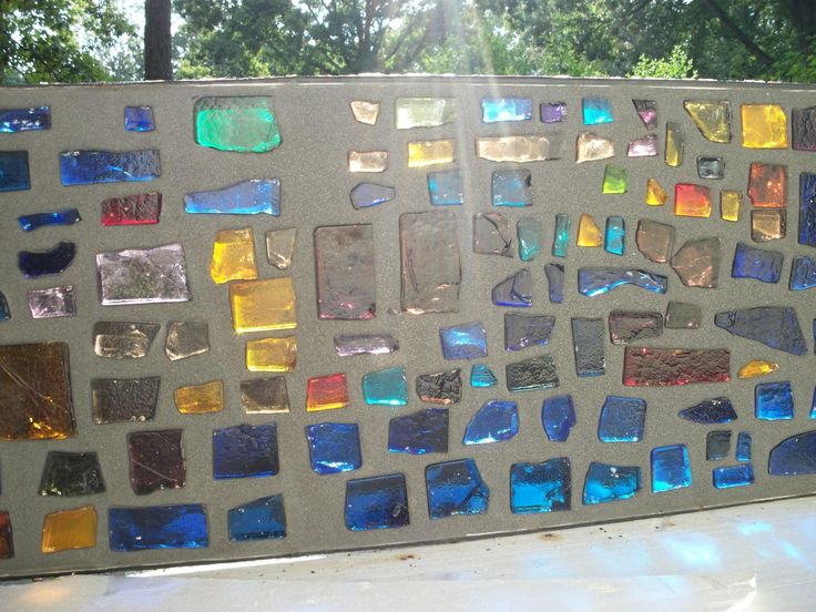 Забор с цветными стеклами