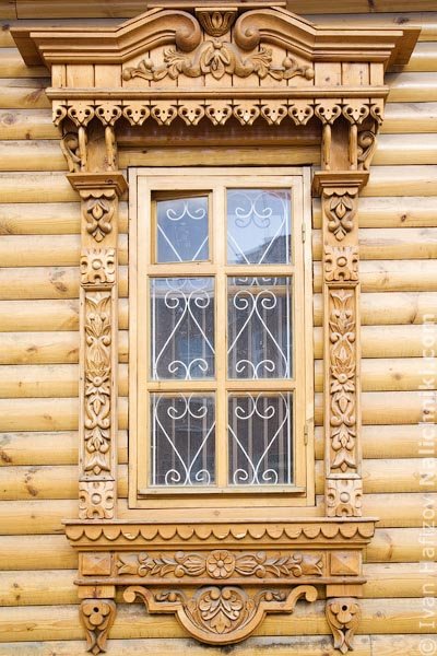 Резные деревянные наличники на окна