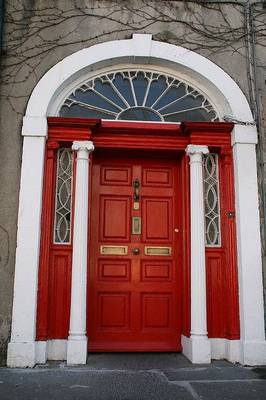 Дизайн дома красного цвета в английском стиле