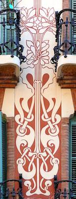 Отделка фасада дома пестрого цвета в ардеко стиле