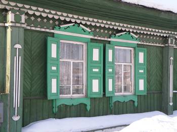 Дизайн дома зеленого цвета в деревенском стиле