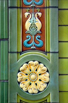 Фасад частного дома бирюзового цвета в ардеко стиле