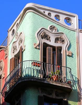 Отделка фасада дома бирюзового цвета в модерна стиле