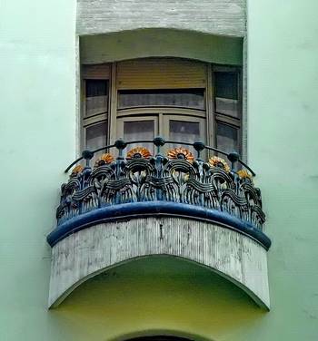 Фотография частного дома бирюзового цвета в модерна стиле