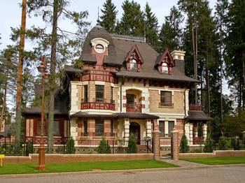 Пример дома в нормандском стиле