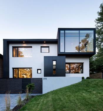 Фото красивого дома пестрого цвета в современном стиле