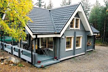 Фото серого дома в деревенском стиле