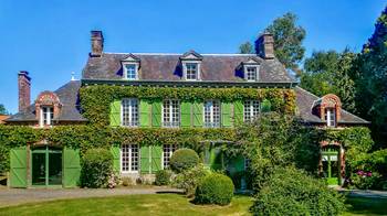 Украшение дома зеленого цвета в английском стиле