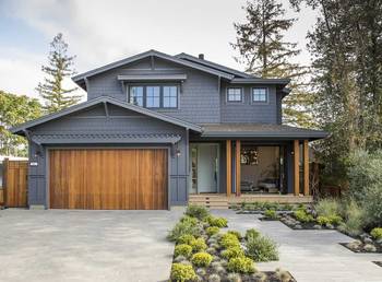 Дизайн дома серого цвета в кантри стиле
