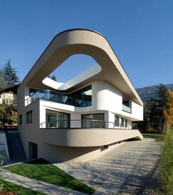 Дизайн дома с радиусными элементам
