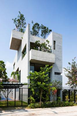 Дизайн фасада дома серого цвета в авторского стиле