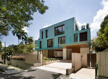 Дизайн дома бирюзового цвета в современном стиле
