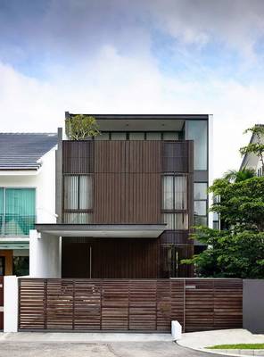 Вариант дома коричневого цвета в современном стиле