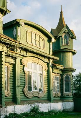 Дом зеленого цвета в модерна стиле