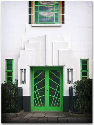 Оформление фасада дома в ардеко стиле
