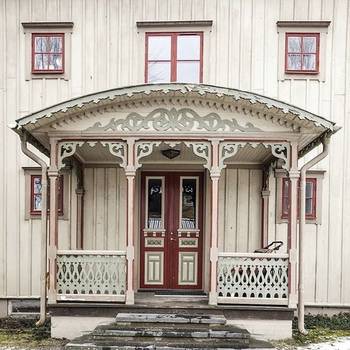 Фото красивого дома с красивым входом