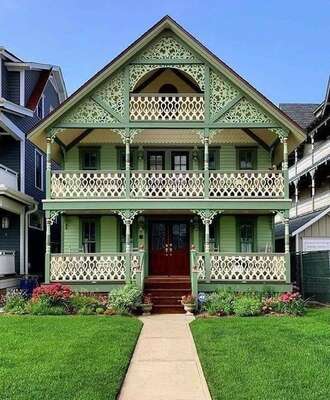 Викторианский фасад бирюзового цвета