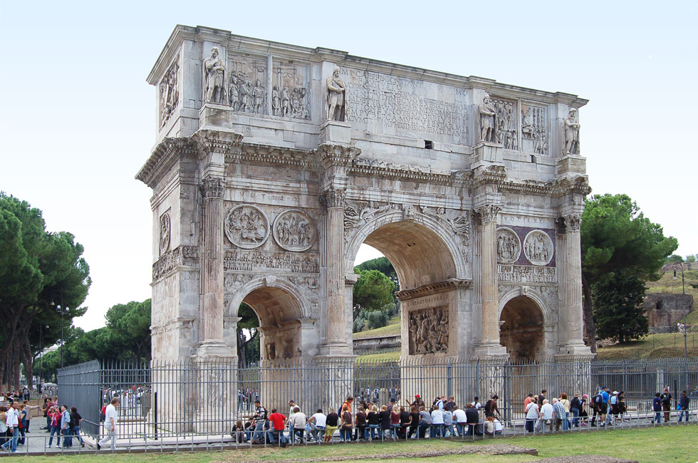 Форум арка. Арка Константина (315 г. н.э.).. Триумфальная арка Константина. Арка Константина в Риме. Триумфальная арка в Риме.