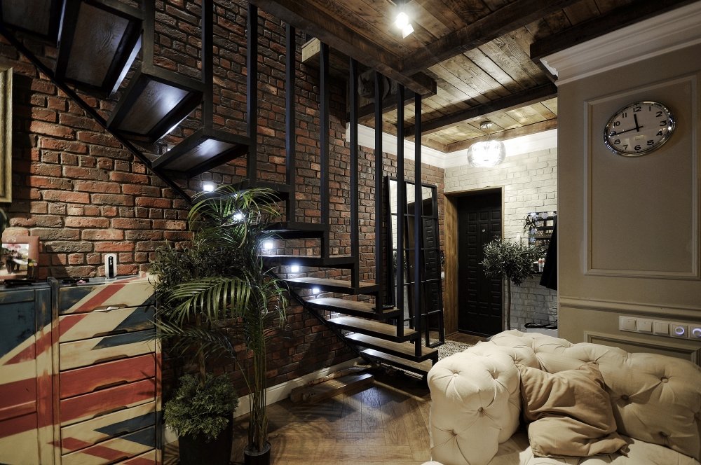 Изготовление дизайнерской лестницы в частный дом на заказ