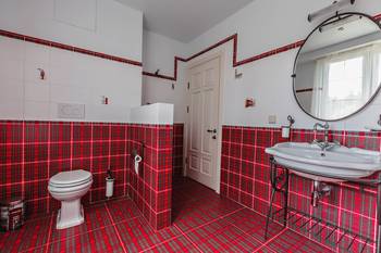 Пример ванной комнаты в стиле фьюжн.