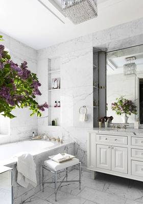 Дизайн ванной комнаты в классическом стиле.