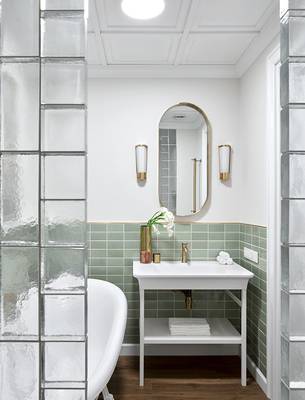 Дизайн ванной комнаты частного дома  в современном стиле.