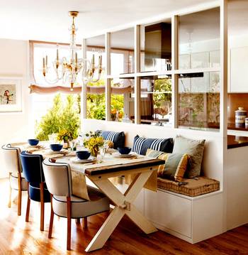 Дизайн столовой в доме в скандинавском стиле.